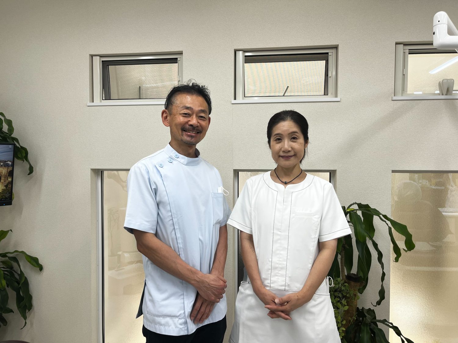 荒木歯科室　院長荒木 敏哉