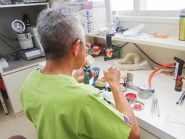 岡三沢歯科クリニック詳細写真1