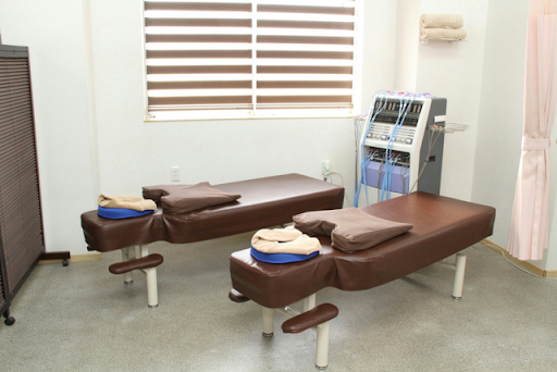 すずらん整骨院