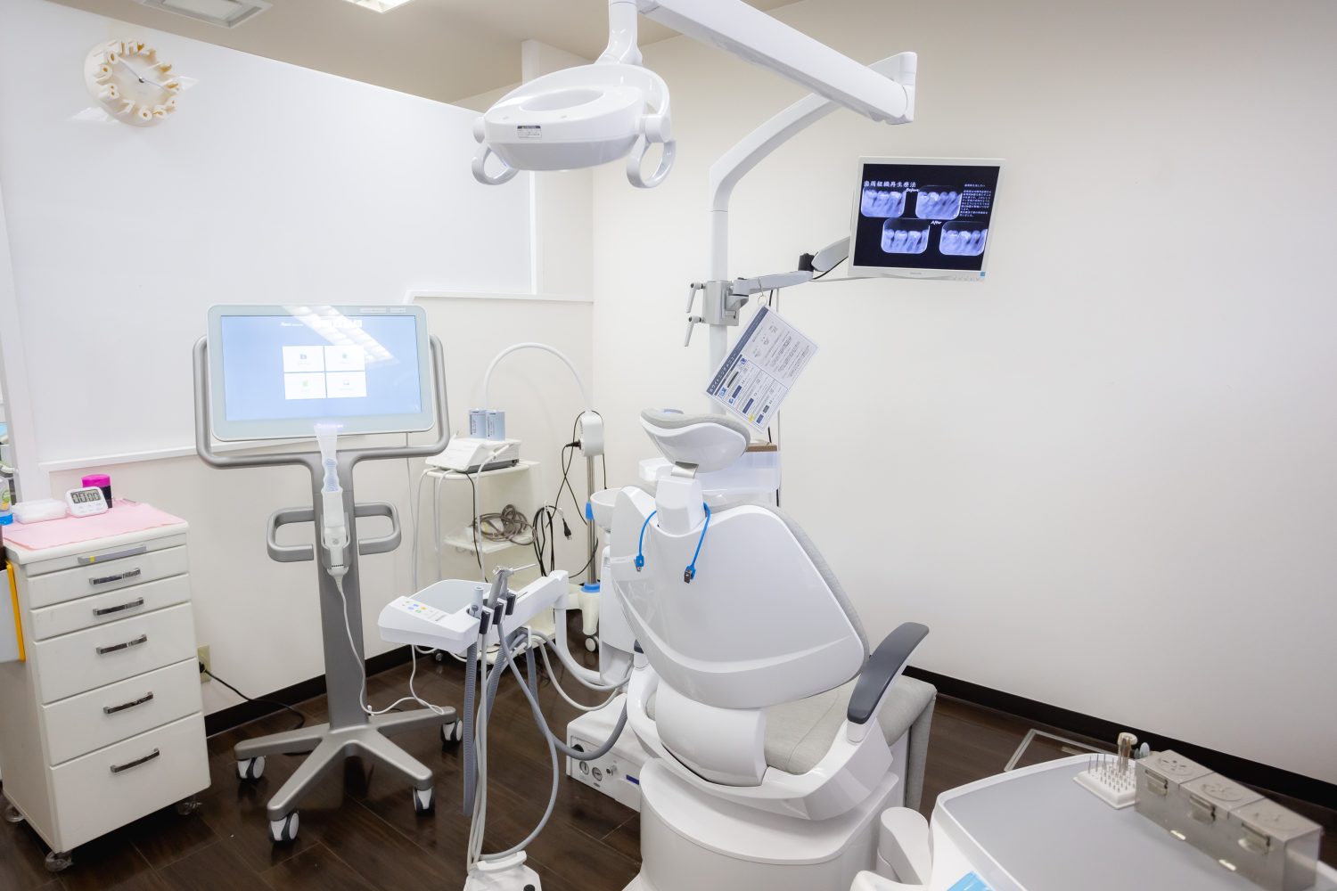 DENTAL　OFFICE　TORANOMON