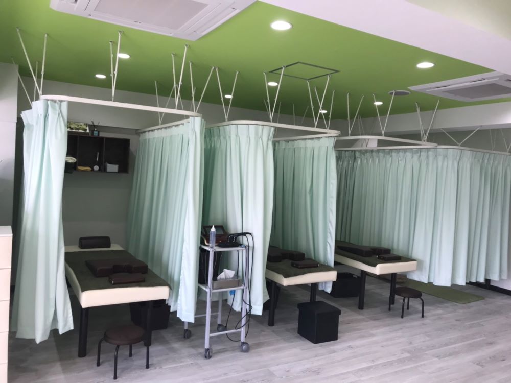 やつか森整骨院