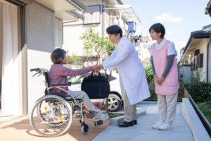 訪問診療は何をどこまでしてくれるの？ 往診との違いは？