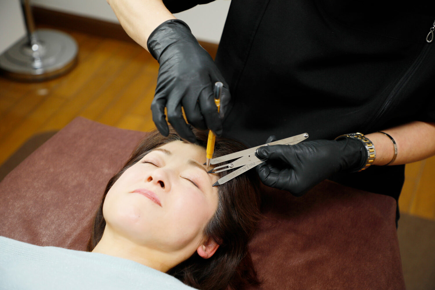 岸内科クリニック美容皮膚科artmake kyoko