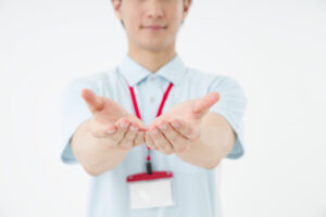 「見守りサービス」について介護福祉士が解説 どんな種類・選び方がある？