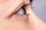 眼瞼下垂手術で後悔しないポイントを医師が解説 修正手術トラブルなど受診前に確認すべき点は?