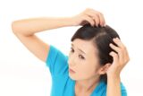 「女性の薄毛は遺伝する？」遺伝以外の原因や改善方法・治療薬も詳しく解説！