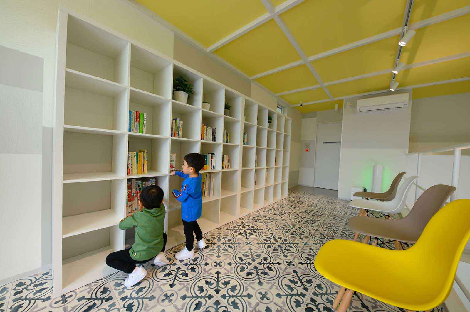 道徳通りよしかつ歯科