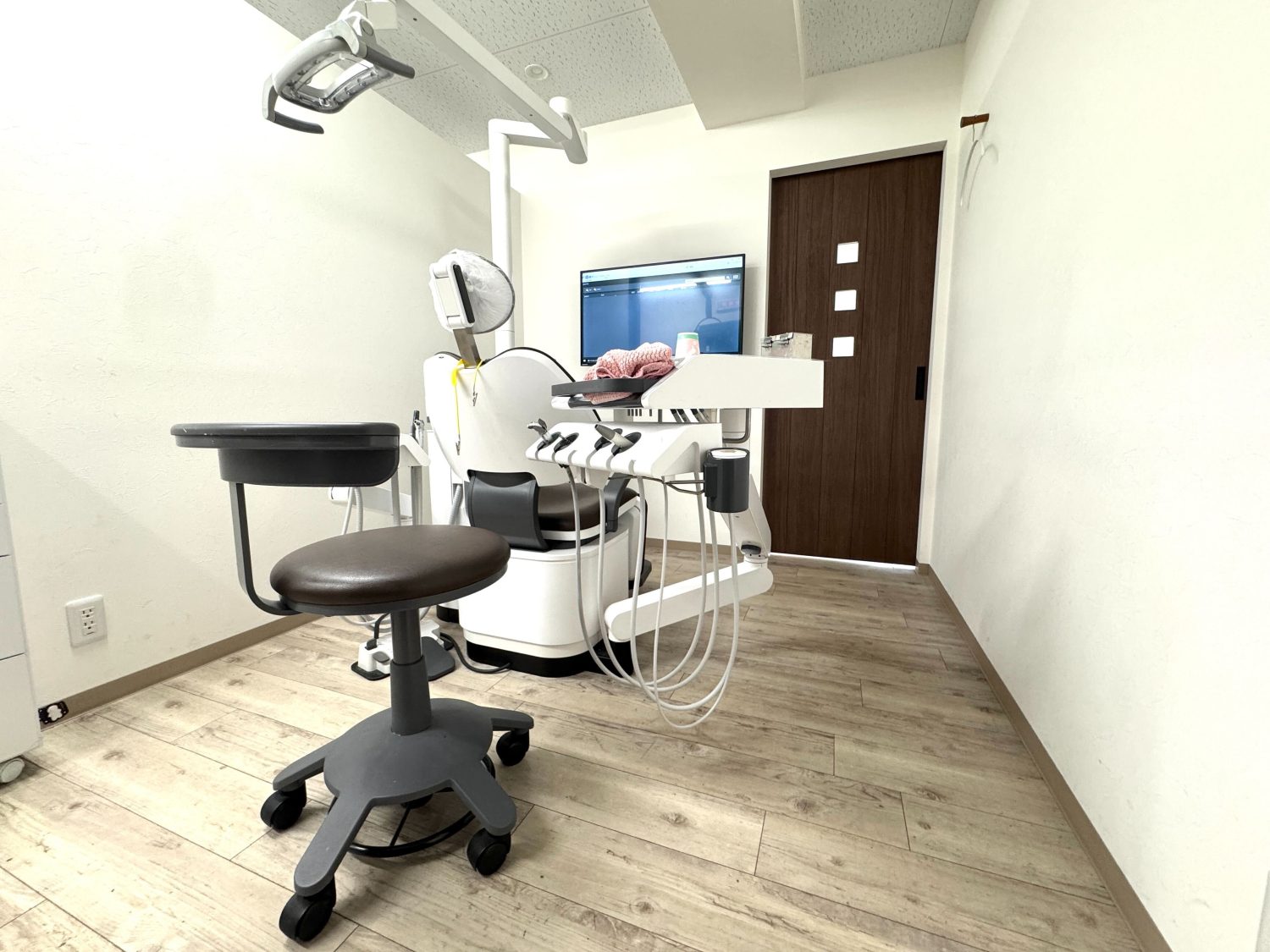 曲本デンタルクリニック