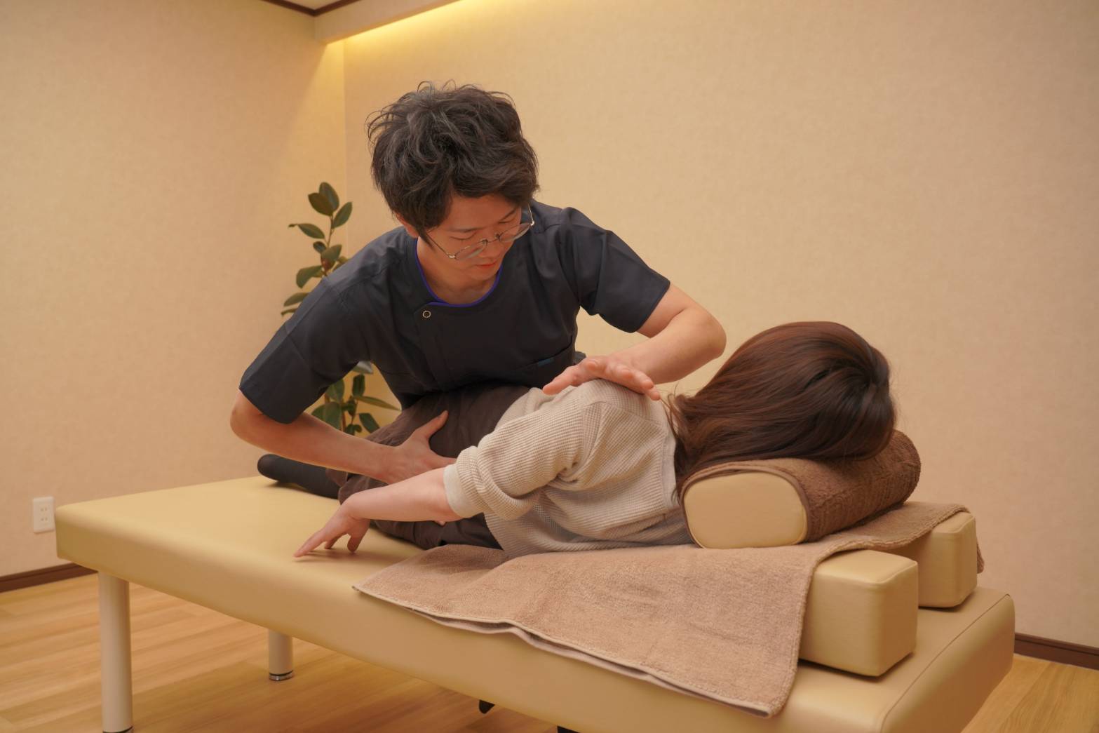 愛宕橋駅東口接骨院