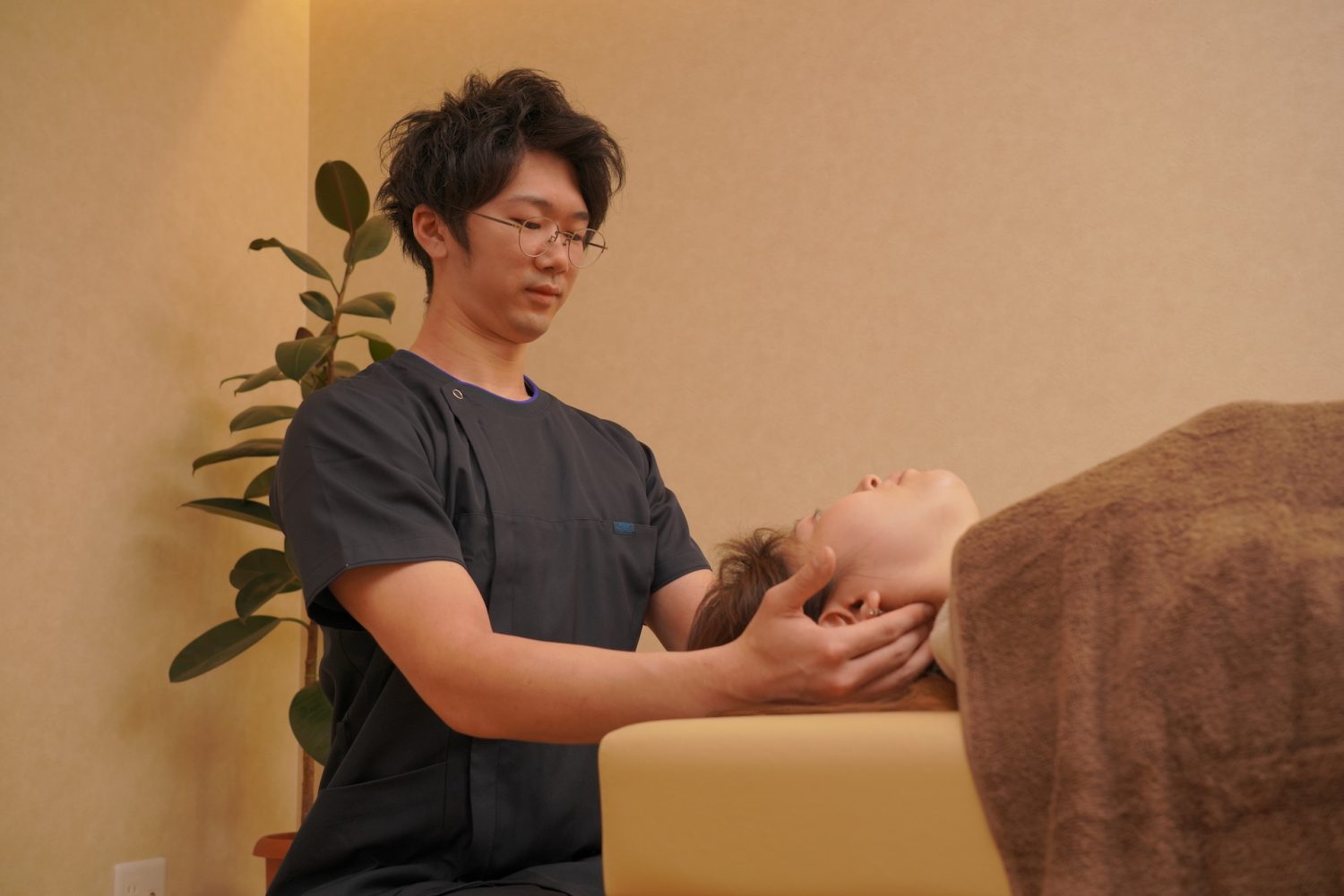 愛宕橋駅東口接骨院