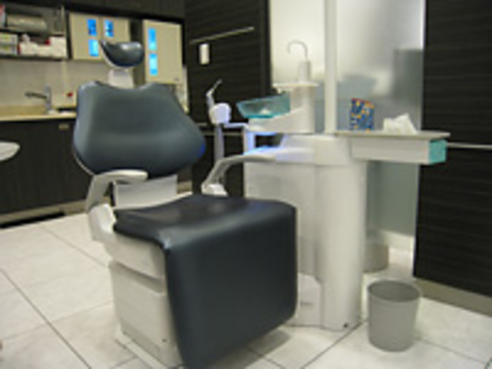 山岡デンタルオフィス立川院