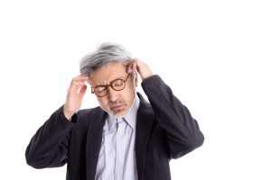 「男性更年期障害」になりやすい性格はご存じですか? 予防する食べ物やリスクとなる行動も医師が解説!