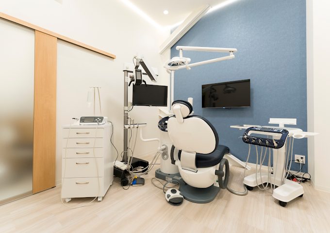 えみたす歯科・矯正歯科 イオンタウン楽々園院