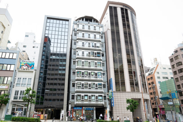 天満橋ほりお形成外科