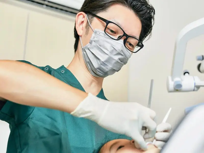 成城学園前 泉の歯科・矯正歯科