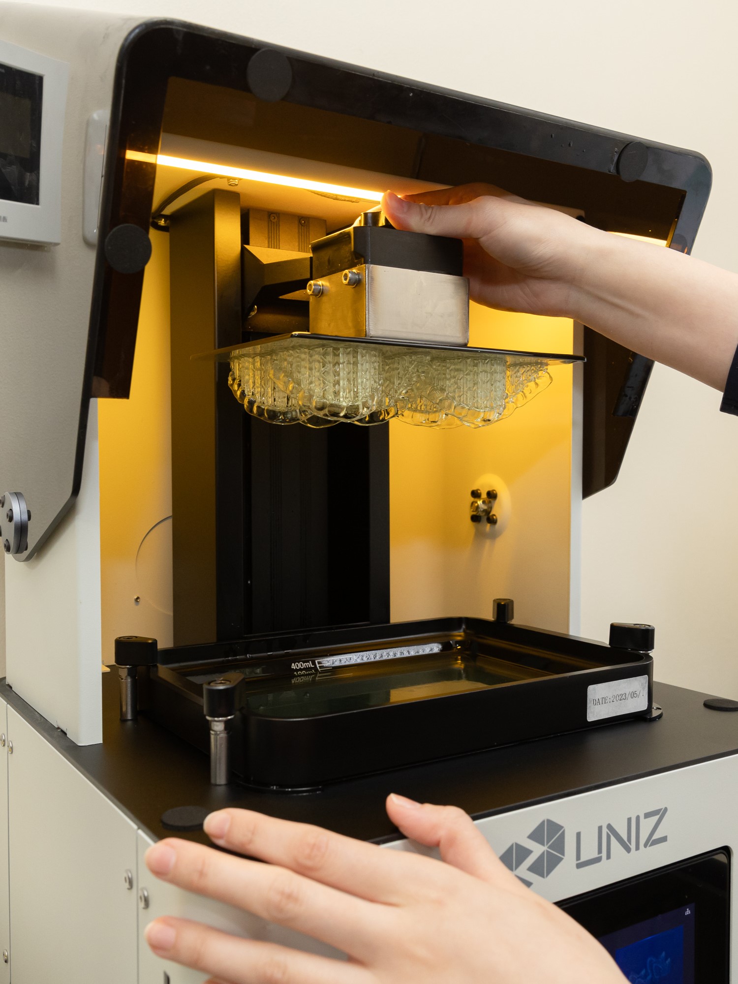 患者さん一人ひとりに合わせ、費用を抑えたインハウスアライナー