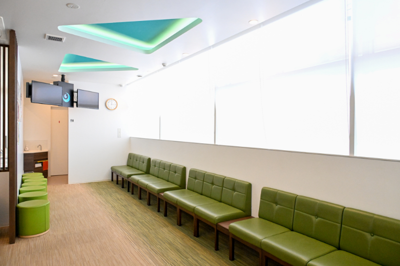 月寒すがわら眼科photo