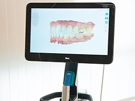 新港イトセ歯科
