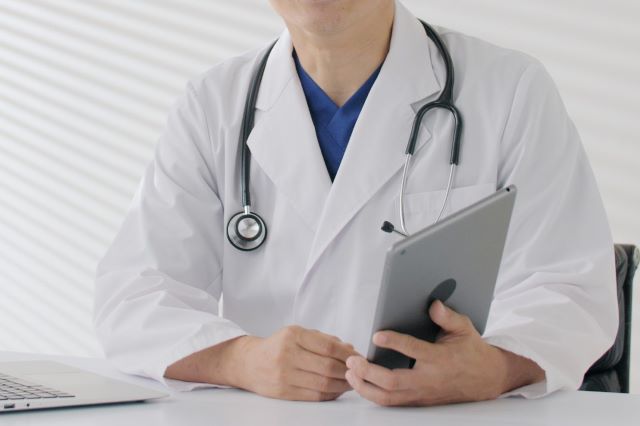 脂肪豊胸手術のダウンタイムとは?