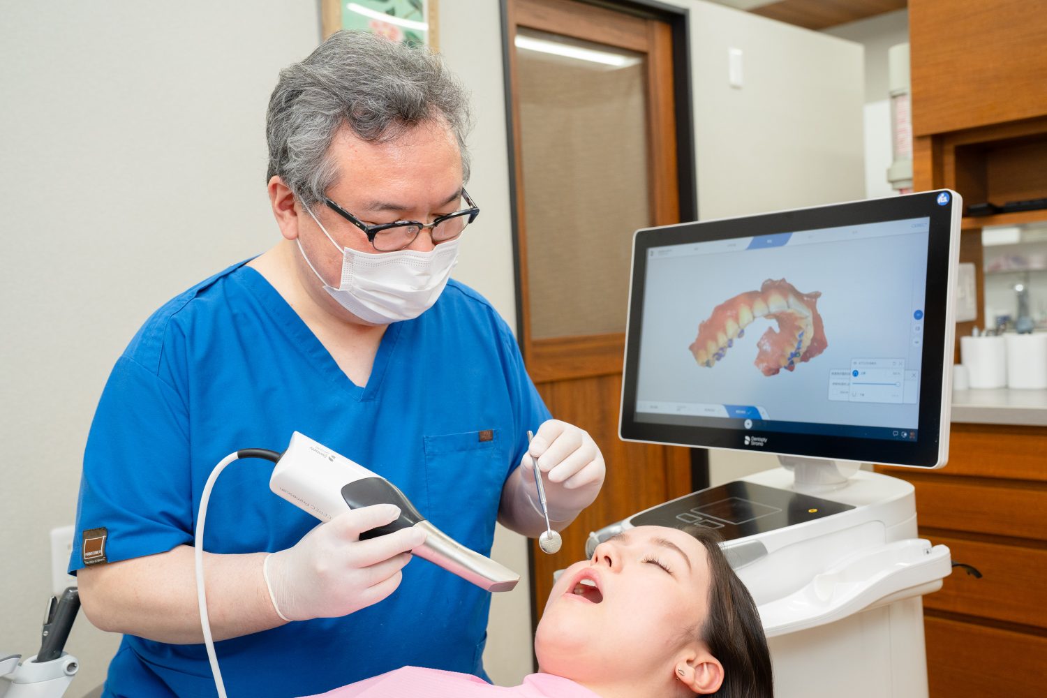 春日駅前デンタルクリニックphoto