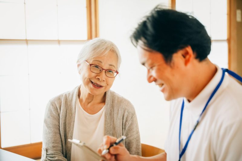 訪問診療を受けるクリニックの選び方とチェックポイント｜訪問診療のメリットも解説！