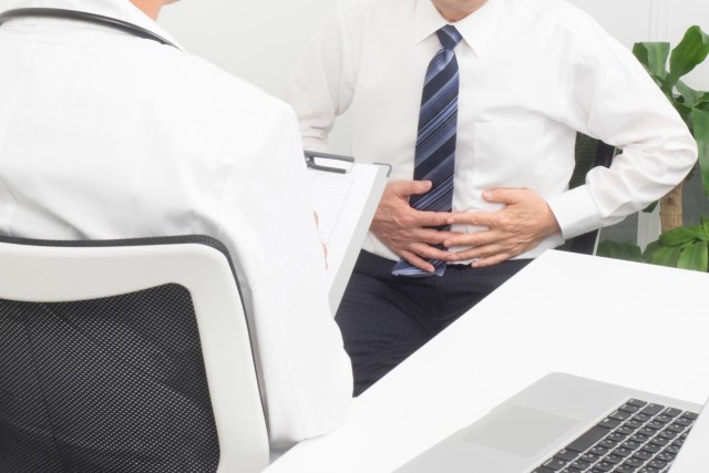 胃もたれや腹痛などで受診するときの注意点