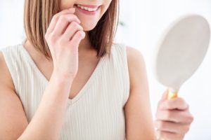 知らないと損する！インプラント治療がおすすめな理由と歯科医院の選び方