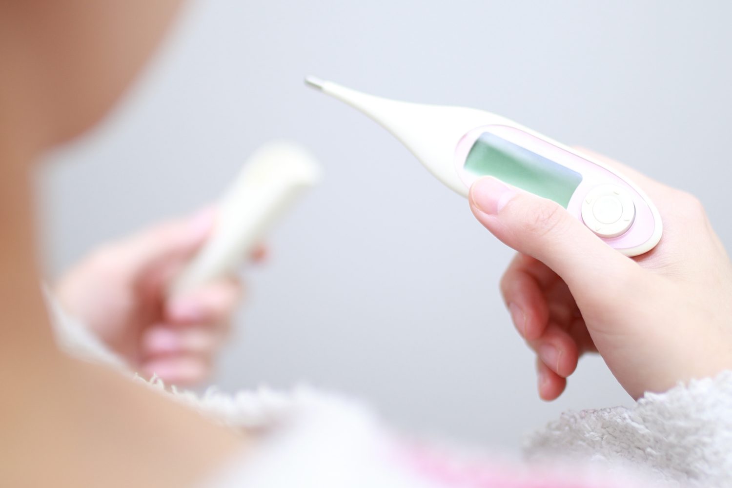 【闘病】「日光に当たれない」生活に… “手のこわばり”に始まった『全身性エリテマトーデス』