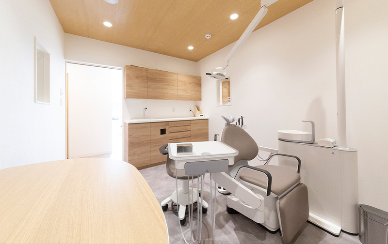 えがおこもれび歯科