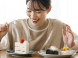 「甘いものがやめられない…」エストロゲンが影響?  女性に“甘党”が多い理由を研究で示唆