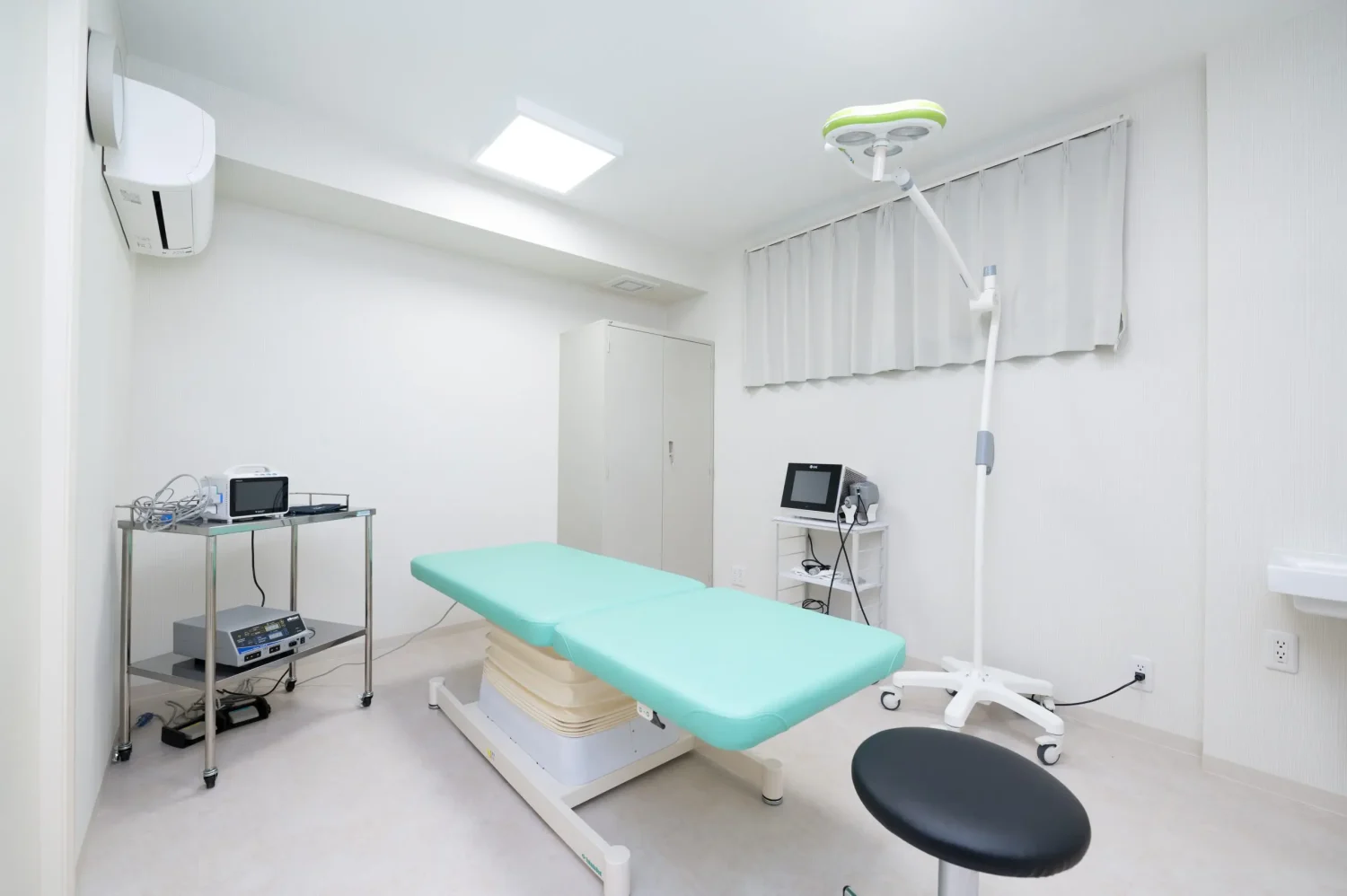 幕張まーるクリニック皮フ科形成外科photo