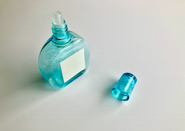 ドライアイを改善する目薬との付き合い方