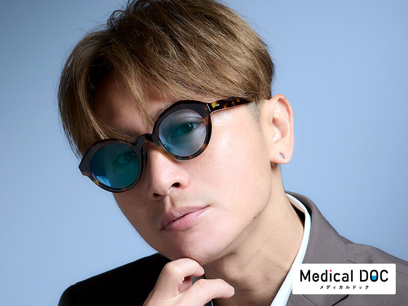 安田章大「8cm巨大脳腫瘍」との死闘。サングラスの裏に隠された後遺症とは