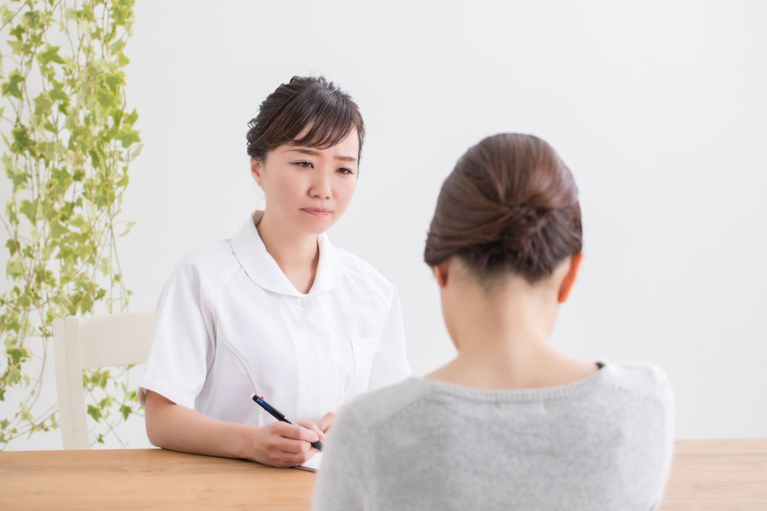 「うつ傾向」の治療と専門家への相談のタイミング