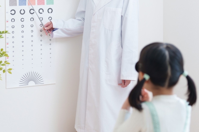 オルソケラトロジーのメリットやレーシック・ICLとの違い