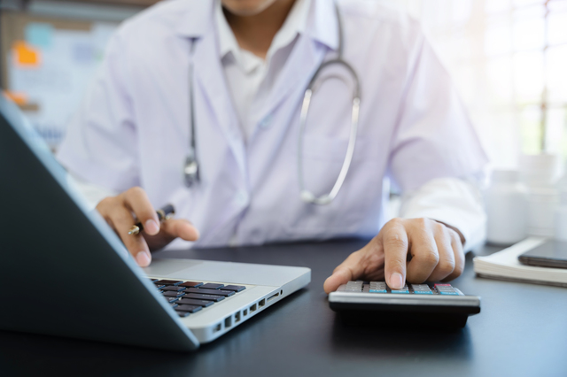 大腸CTの費用はどのくらい？ 保険適用されるのか