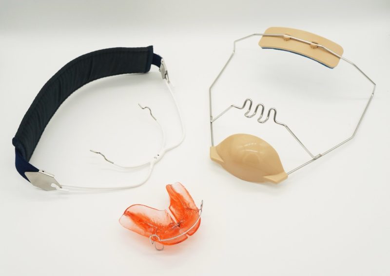 歯科矯正の道具