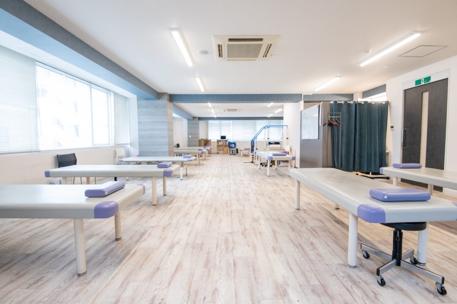 神保町整形外科photo