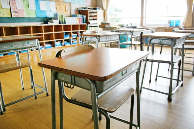 出席停止措置におけるプール熱とコロナの違い