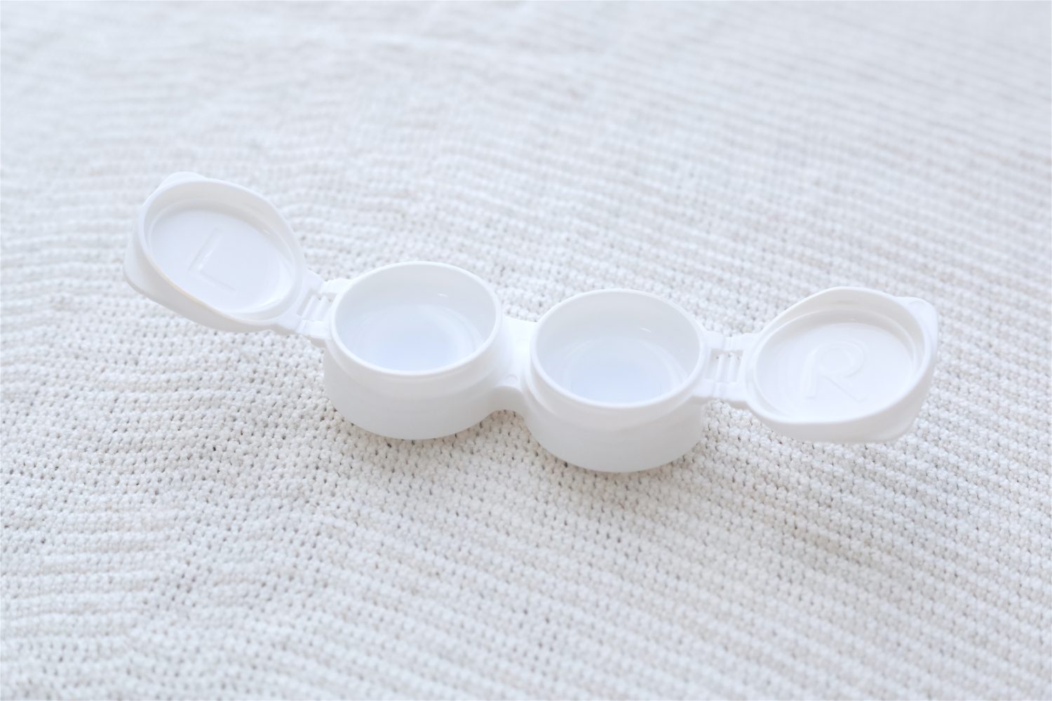 レーシック後のコンタクト使用