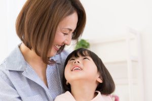 歯列矯正は何年かかる？矯正治療を始める前に知っておきたい治療期間について