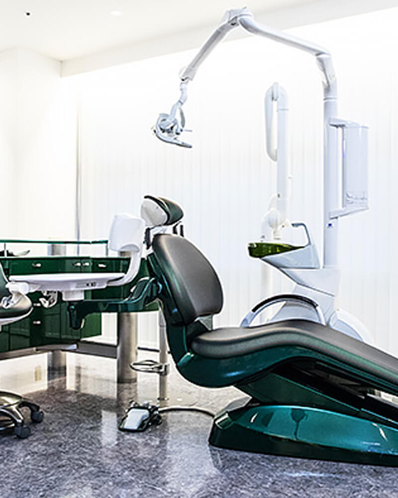 美しさだけでなく健康と自信のために。矯正がもたらす本当のメリット