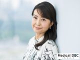 大桃美代子「白内障手術」の記録。目に現れた“白い影”と手術を決めた瞬間とは