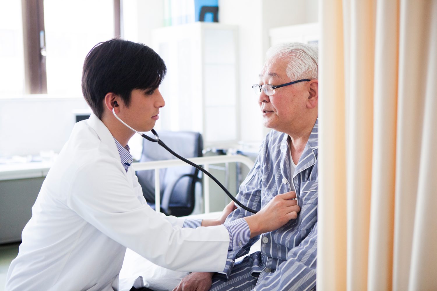 誤嚥性肺炎の原因と診断