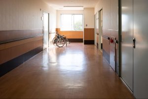 介護医療院のデメリットとは？強みや悩んだときの相談先も解説します