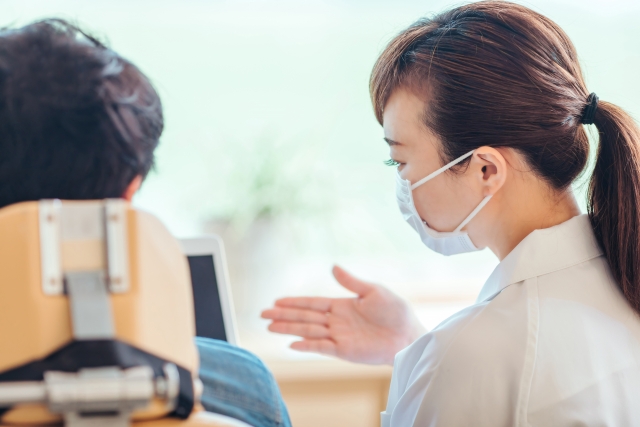 歯周病による口臭の特徴と原因