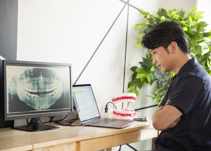 従来のインプラント治療 ~経験と技術に頼った時代~