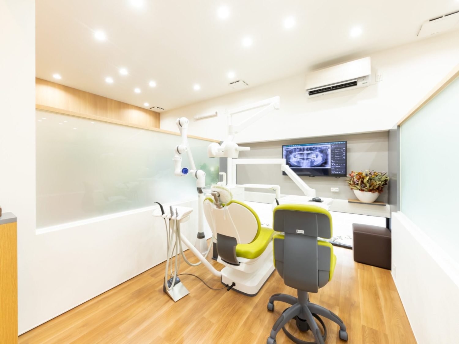 みさか歯科・おやこ歯科