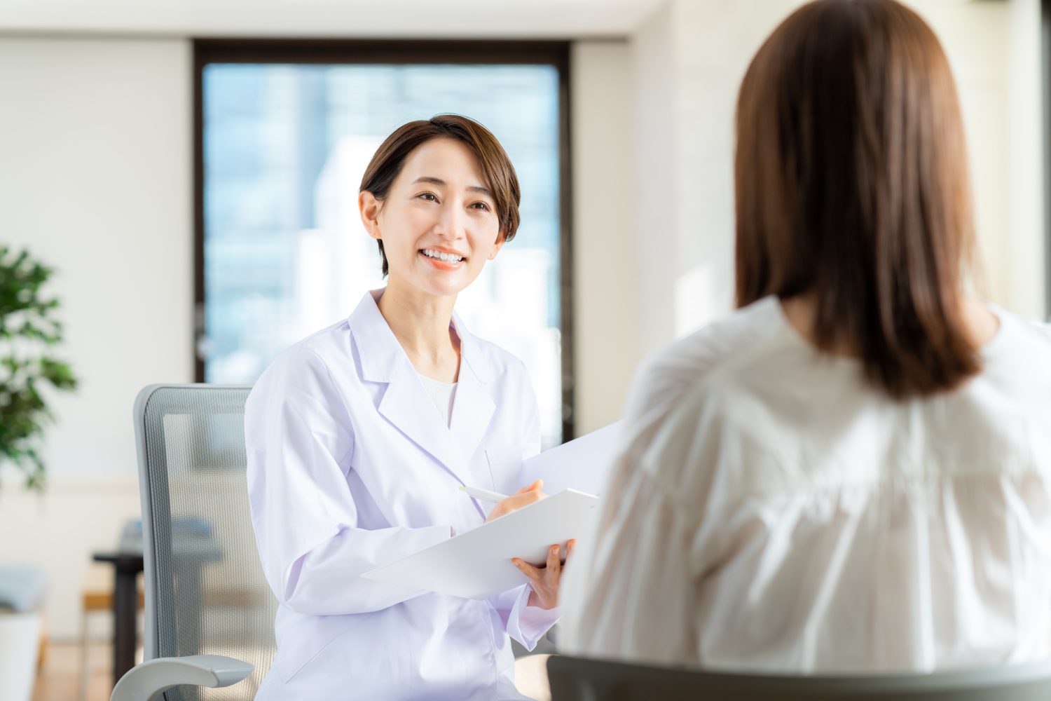 女性ホルモンによるメンタル不調の対処法