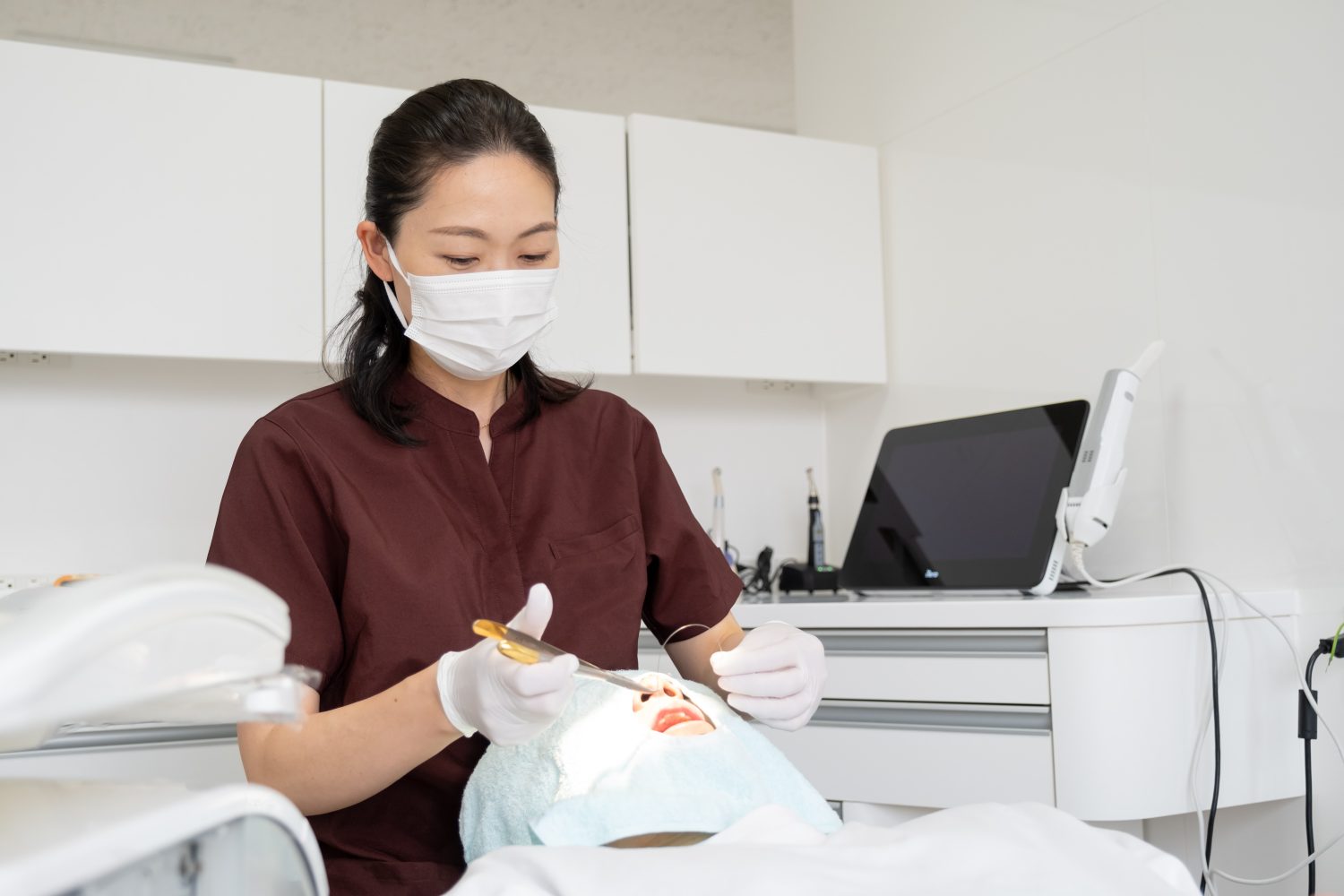 できるだけ認定医のいる歯科を選び、最後まで治療することが大切